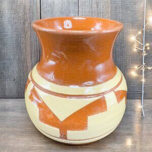 Vintage Pine Ridge Sioux Native American Pottery Vase Vessel Signed Ella Irving